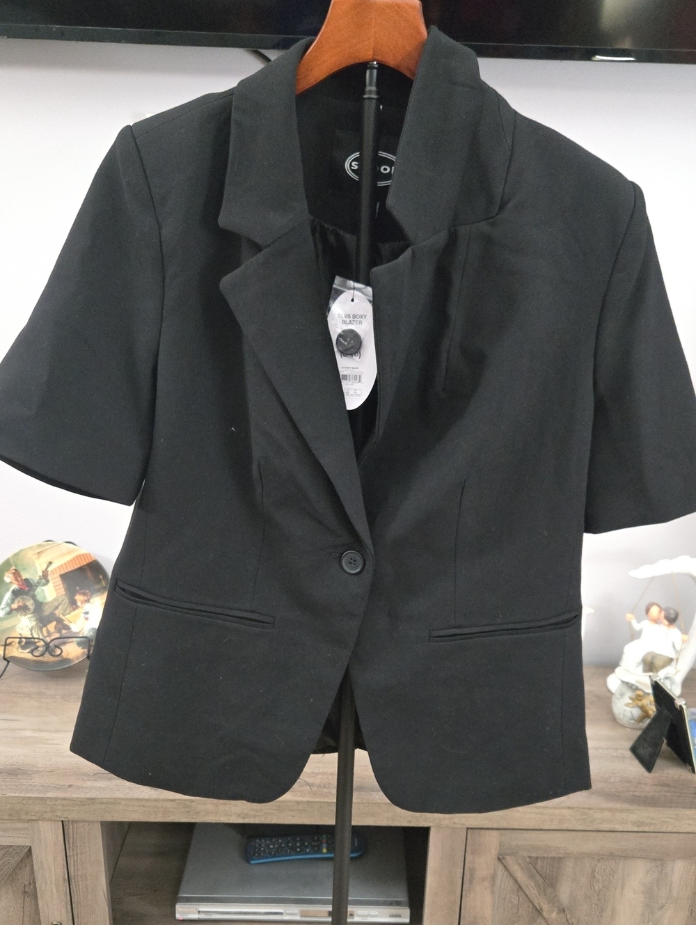 Classic Black Short-Sleeve Tailored Blazer - Women's